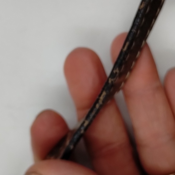 Dooney & Bourke Crocodile Embossed Beige Mini Slim Bag Bayou Collection - Picture 6 of 11